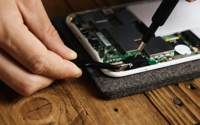 repair-8306657_1920